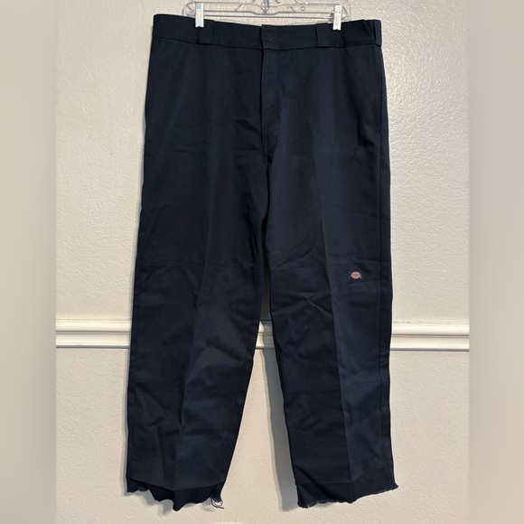 Dickies Men’s Loose Fit Blue Pants, Undone Hems Size 38x32 - Picture 1 of 7